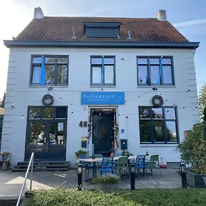 Bie Janssen Couette-café
